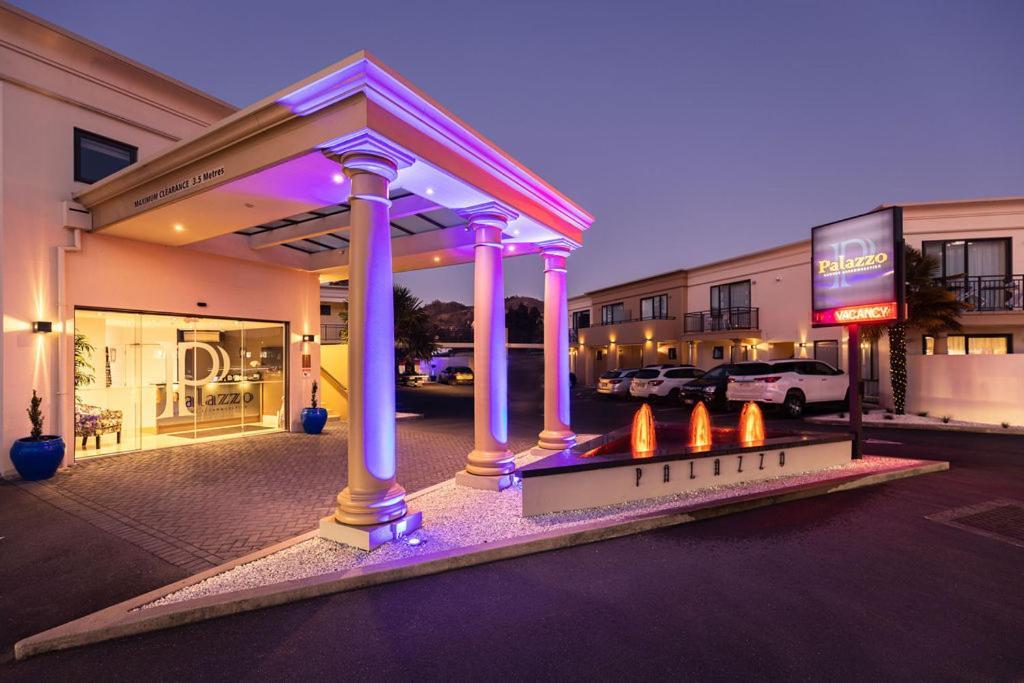 Palazzo Motor Lodge Nelson Exterior foto Entrance of the hotel